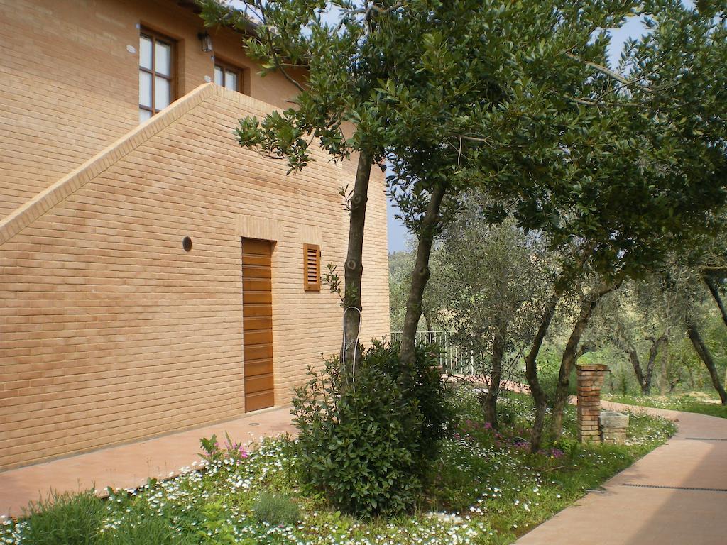 Fullino Nero Rta - Residenza Turistico Alberghiera Siena Luaran gambar